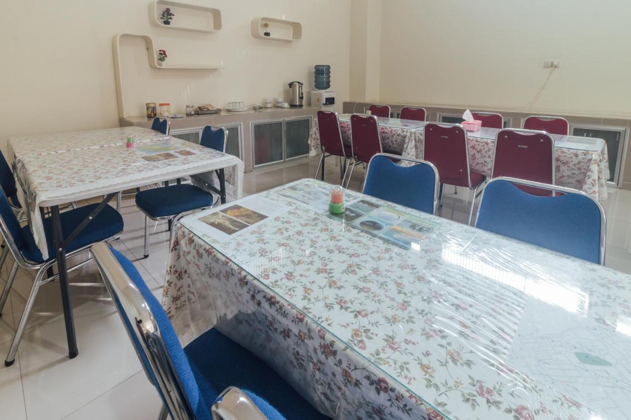 Clean & Comfort Homestay 암본 외부 사진