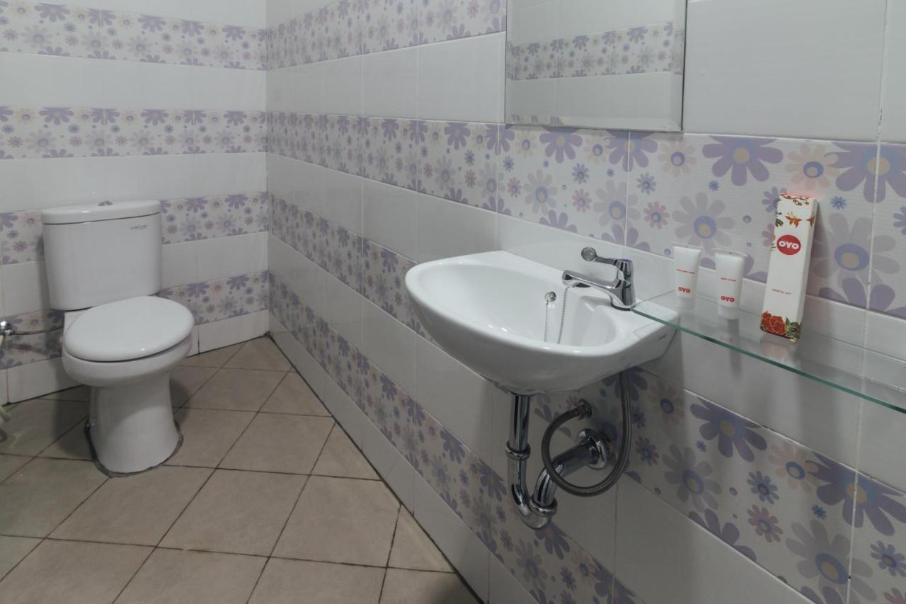 Clean & Comfort Homestay 암본 외부 사진