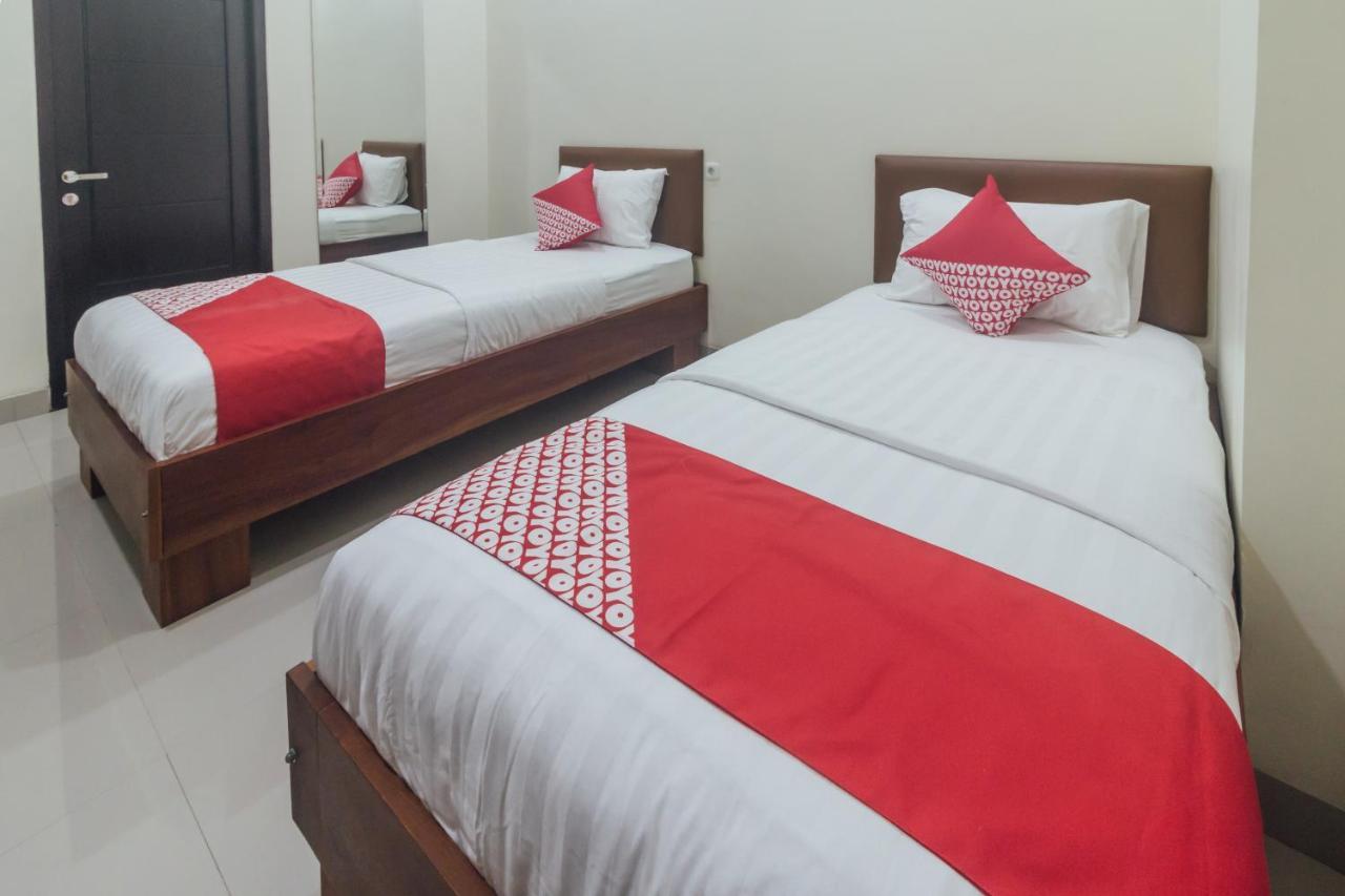 Clean & Comfort Homestay 암본 외부 사진