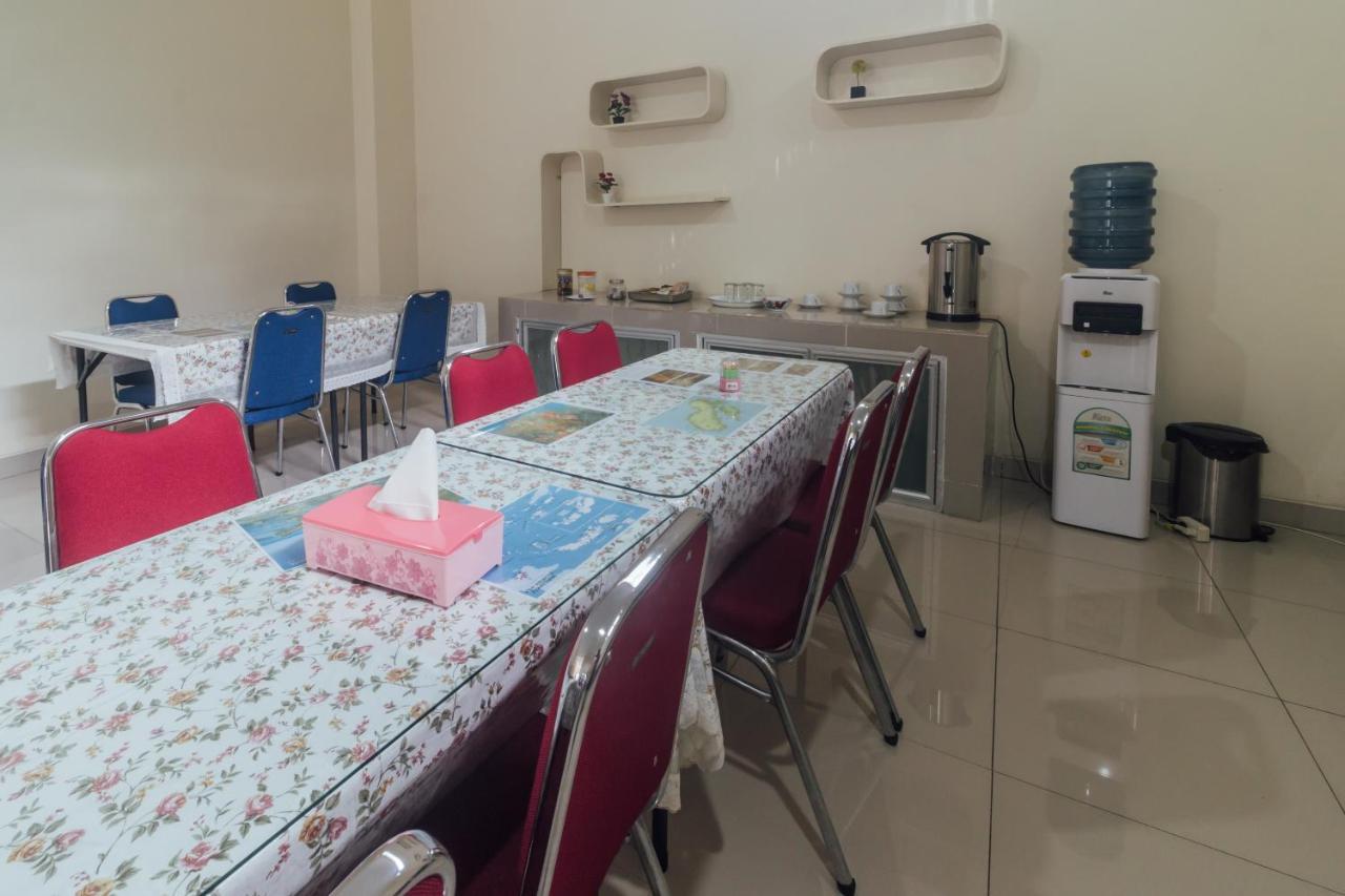Clean & Comfort Homestay 암본 외부 사진
