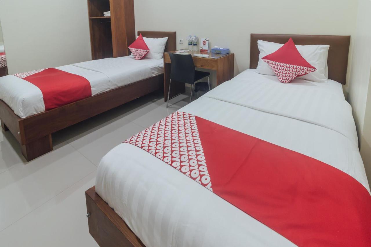 Clean & Comfort Homestay 암본 외부 사진