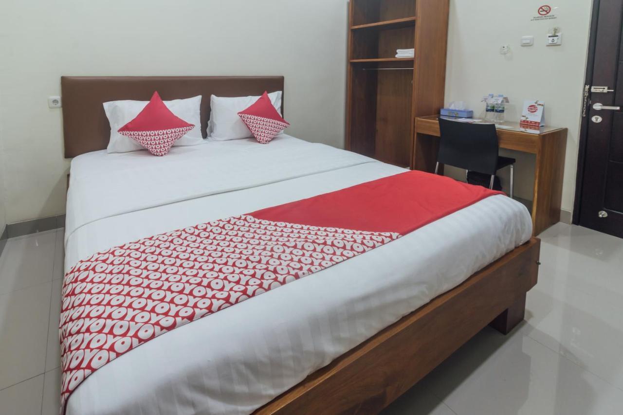 Clean & Comfort Homestay 암본 외부 사진