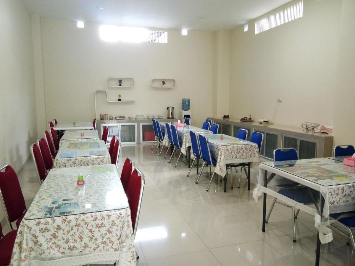 Clean & Comfort Homestay 암본 외부 사진
