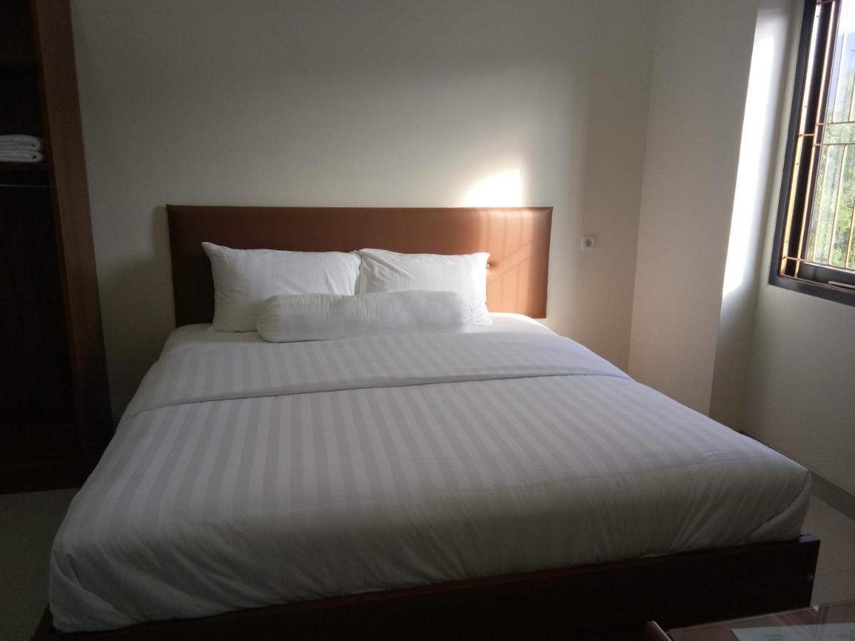 Clean & Comfort Homestay 암본 외부 사진